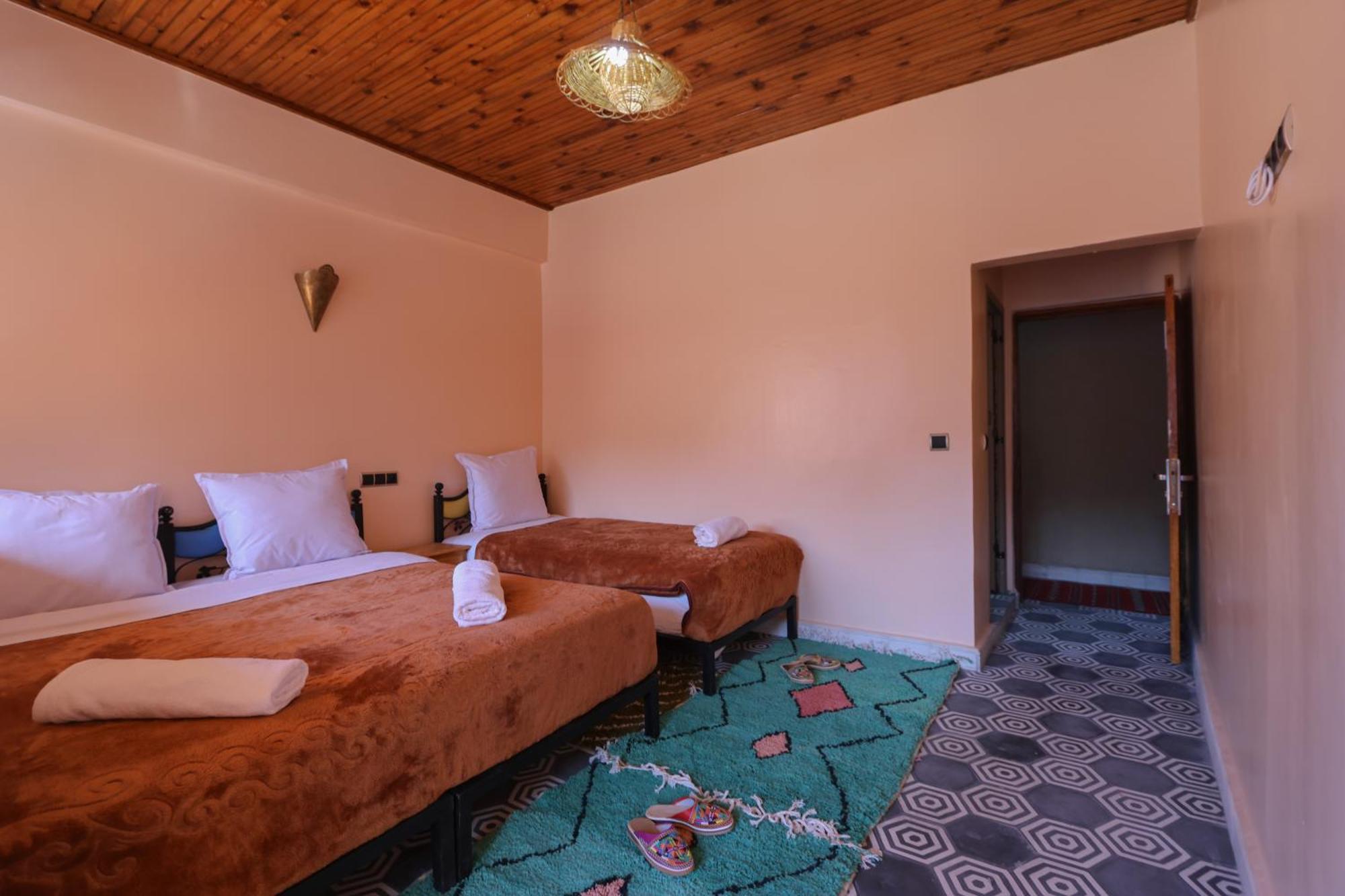 Tamatert Guest House Имлил Екстериор снимка
