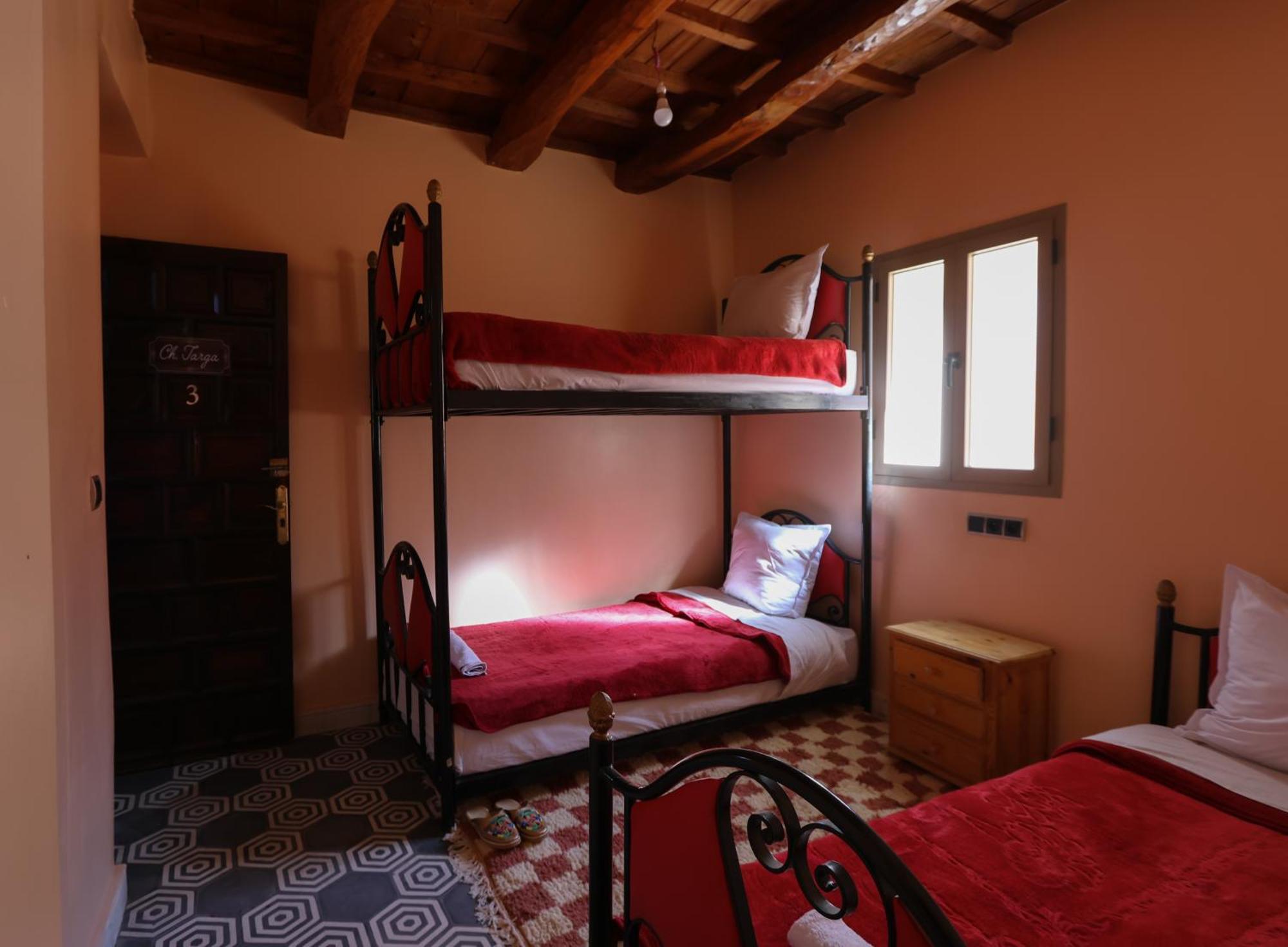 Tamatert Guest House Имлил Екстериор снимка