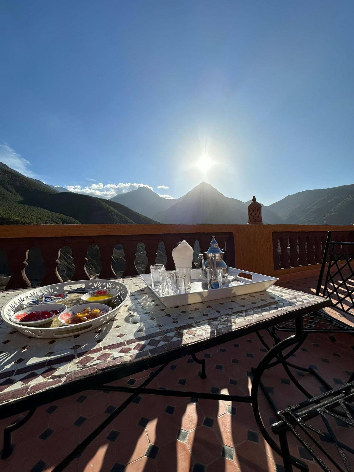 Tamatert Guest House Имлил Екстериор снимка
