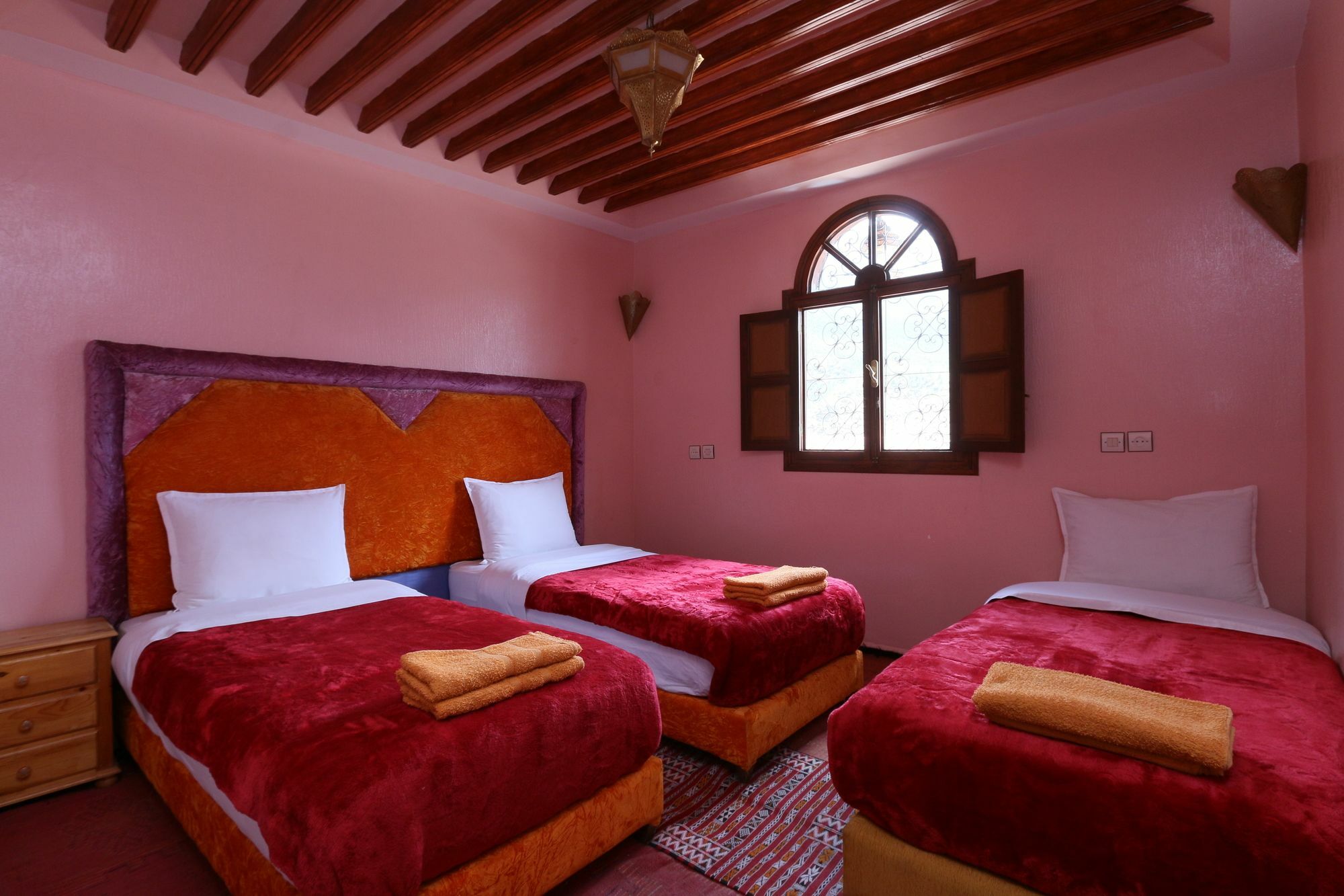 Tamatert Guest House Имлил Екстериор снимка